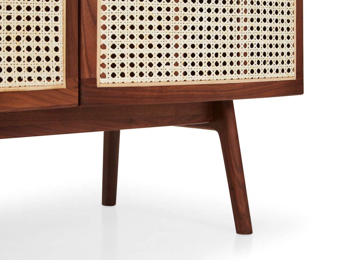 Avenue Highboard
