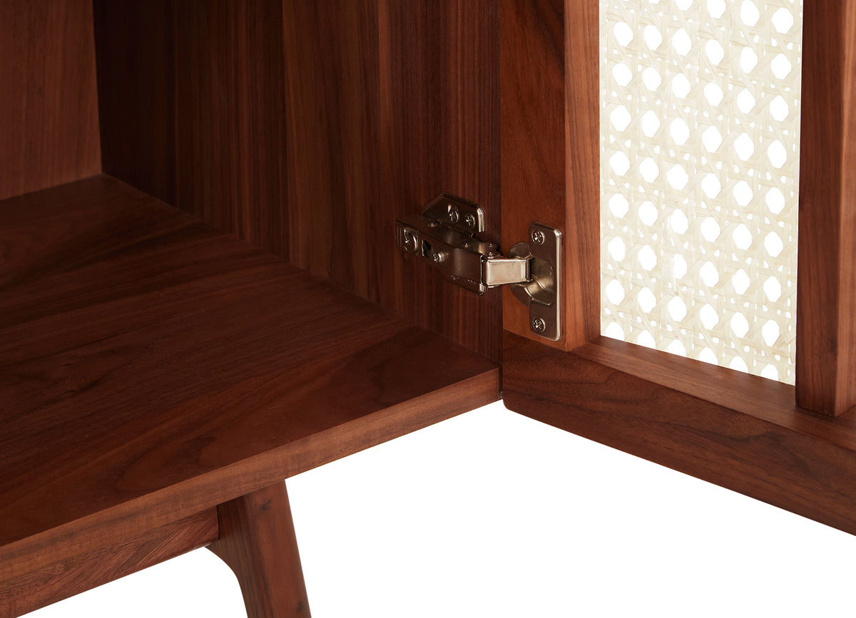 Avenue Highboard