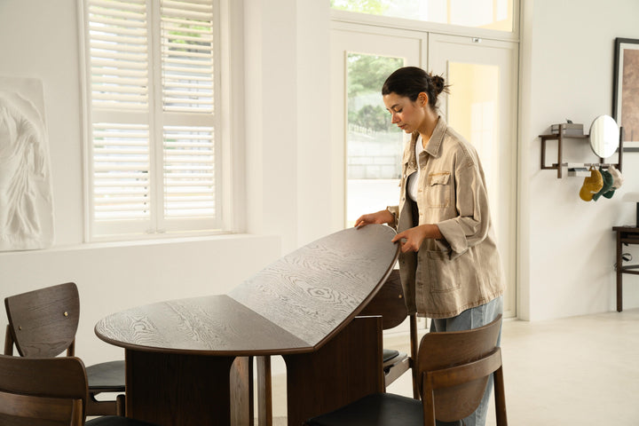 Rituals Round Dining Table